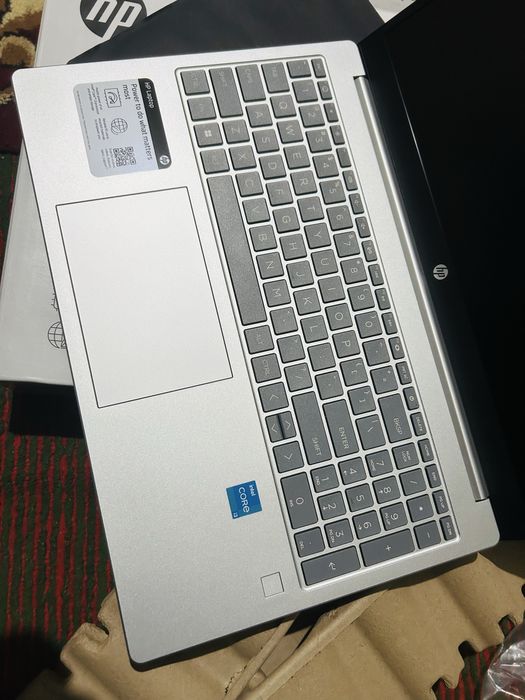 Hp yangi turibdi srochni sotiladi narxi arzon