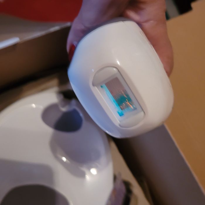 Epilator Remington i light pro IPL 6500 cu lumină intens pulsată