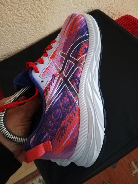 Adidași Asics nr 38 dama