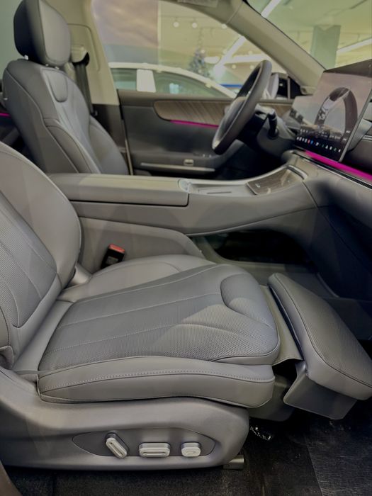 Leapmotor C11 Gibrid Full 2026 KELIDHILADI !