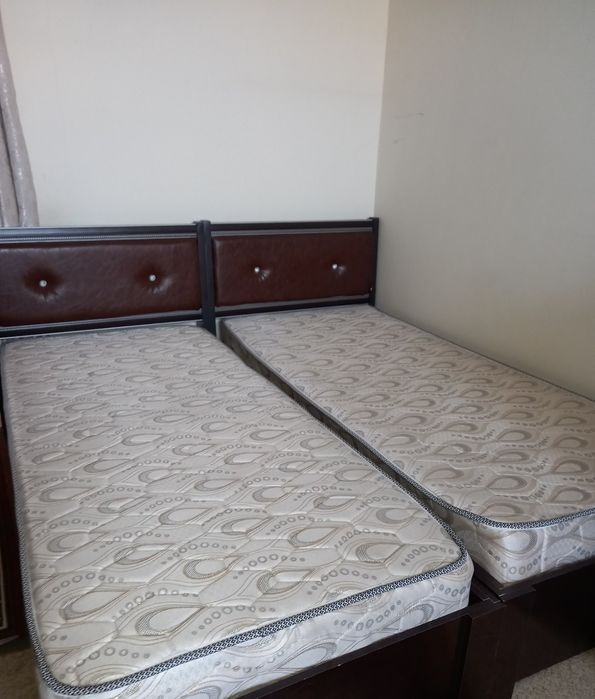 1 кишилик диван.