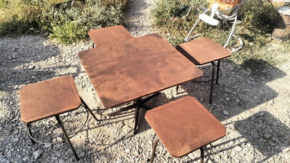 Продам столики для сада