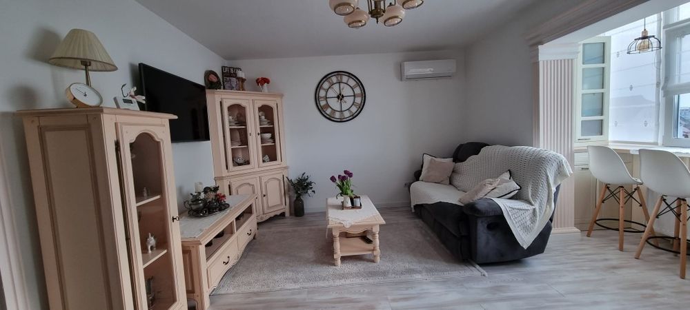 De vânzare apartament 3 camere în zona rezidențială,etaj 1,impecabil !