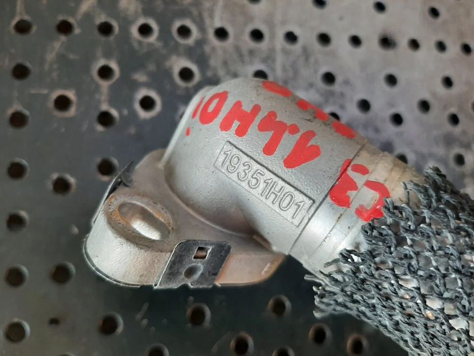 conducta egr 1.4 hdi 8hr peugeot 206 207 208  citroen c3  19351h01