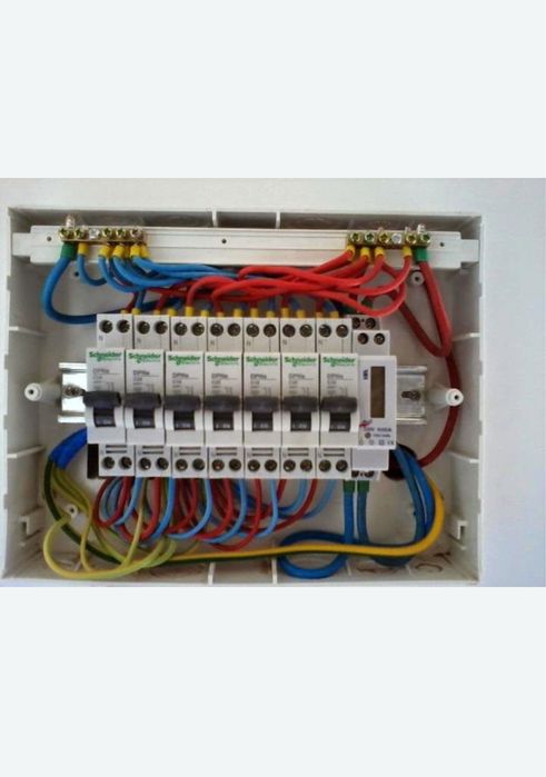 Electrician-instalatii electrice