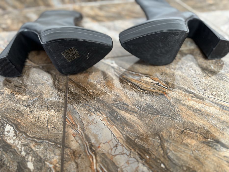 Botine elegante cu toc gros si platforma 39