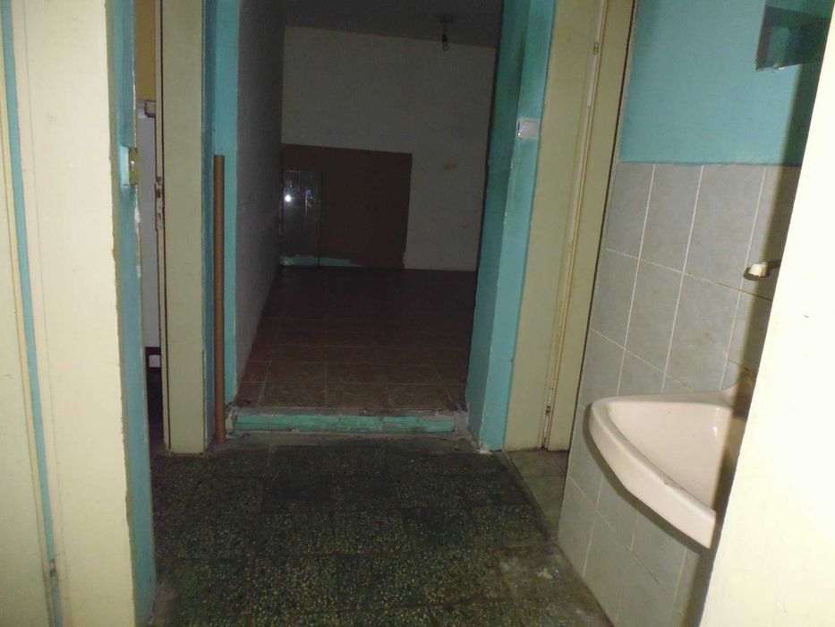 Отдава под наем магазин в ж. к. Люлин 3, гр. София