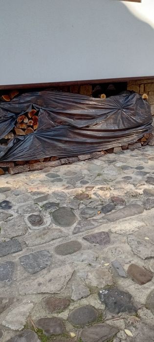 Сухи дърва за огрев