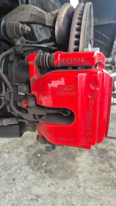 Спирачни апарати  за  Мерцедес  AMG  Е213