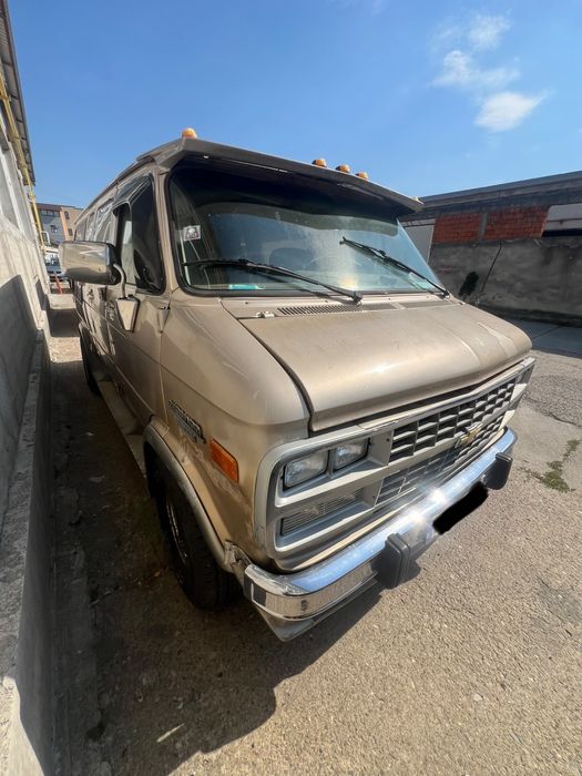 Vand Chevy G20 V8