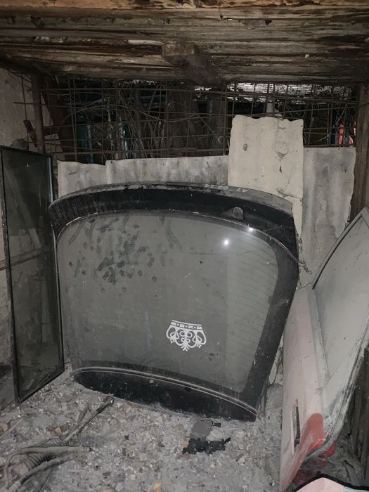 Продам запчасти на мазда 323