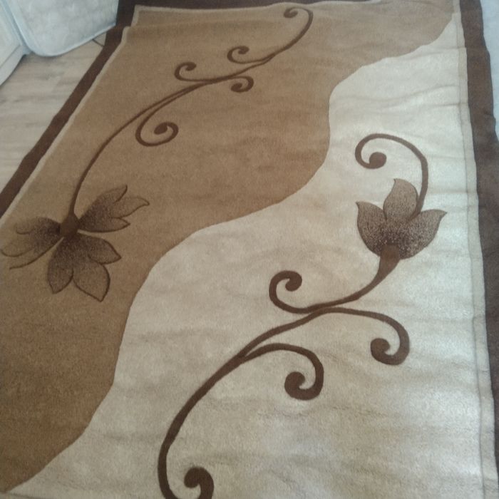 Продаеться ковер