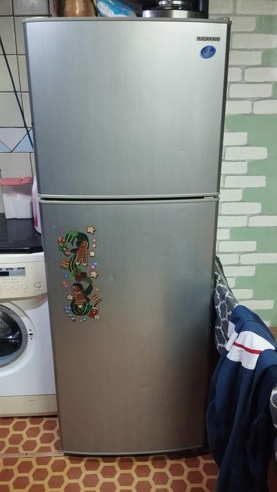 Продам холодильник Самсунг