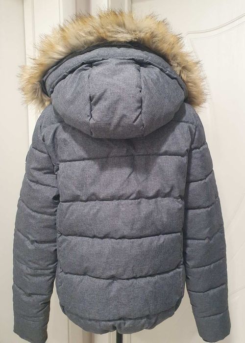 Дамско зимно яке с качулка М