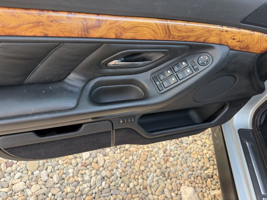 BMW 725 TDS E38 automata