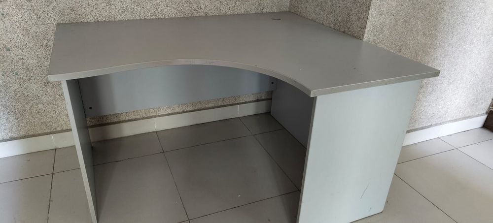 Офисные столы компьютерные