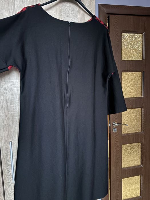 Елегантна зимна рокля LUCY