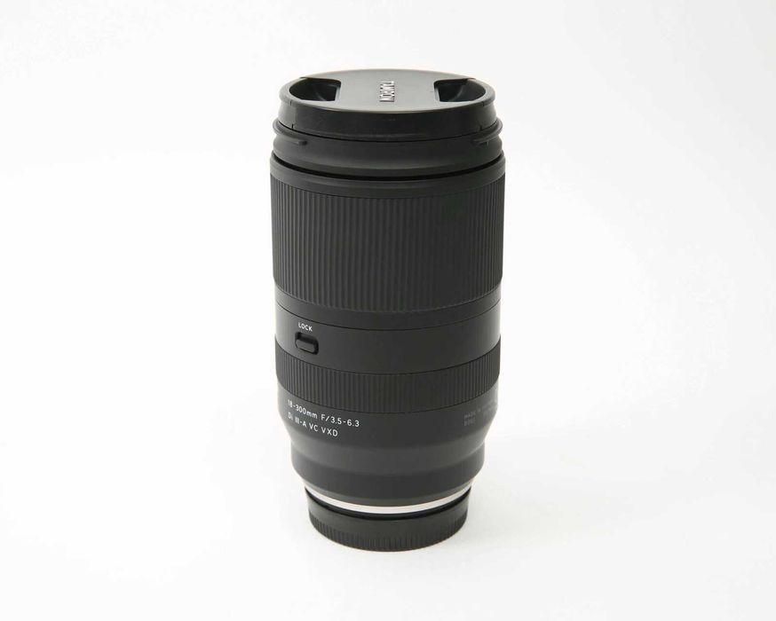 Tamron 18-300mm Obiectiv Foto F3.5-6.3 Di III-A VC VXD Sony E. Nou!