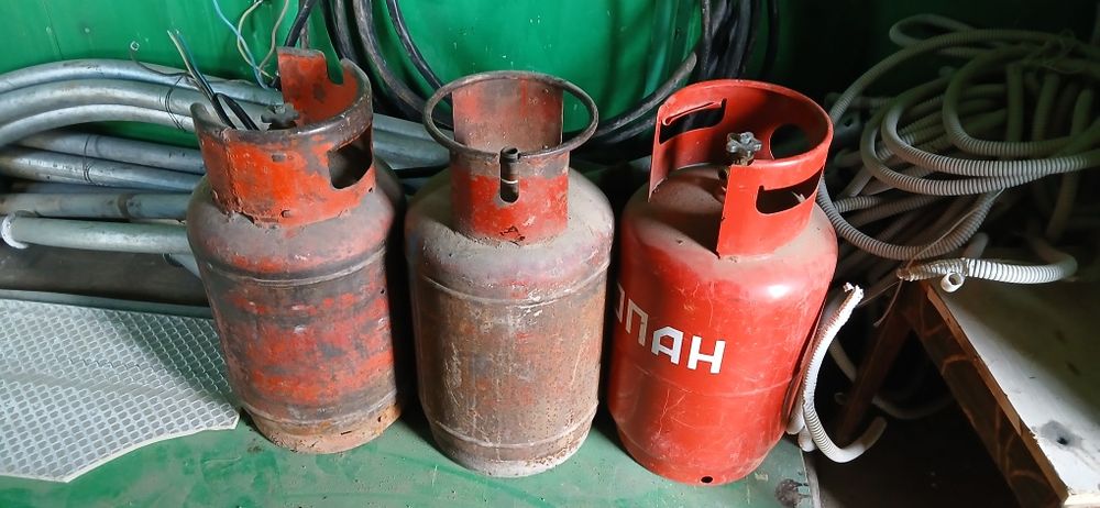 3 газовых балона