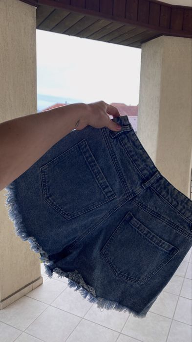Pantaloni Scurți Cropp denim- XS