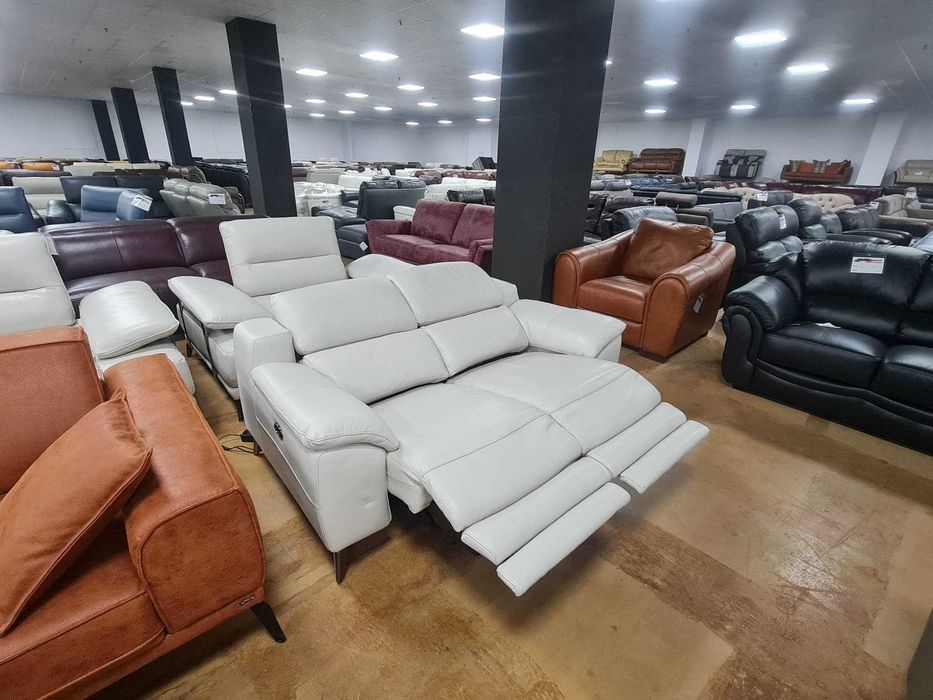 Светло сив кремав кожен диван двойка с ел релакс механизъм