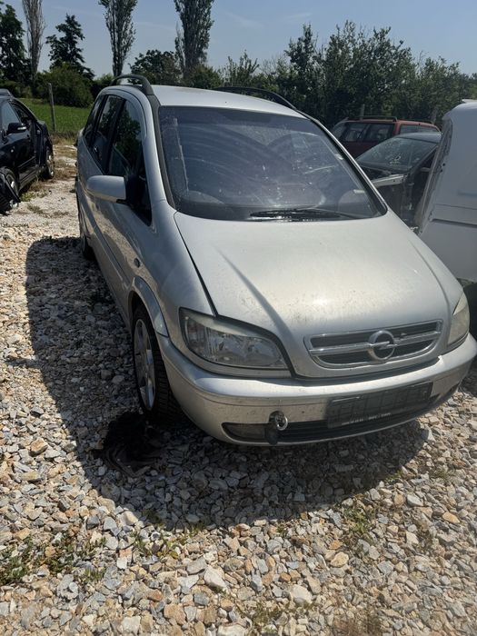 Opel Zafira a 2.0 DTI