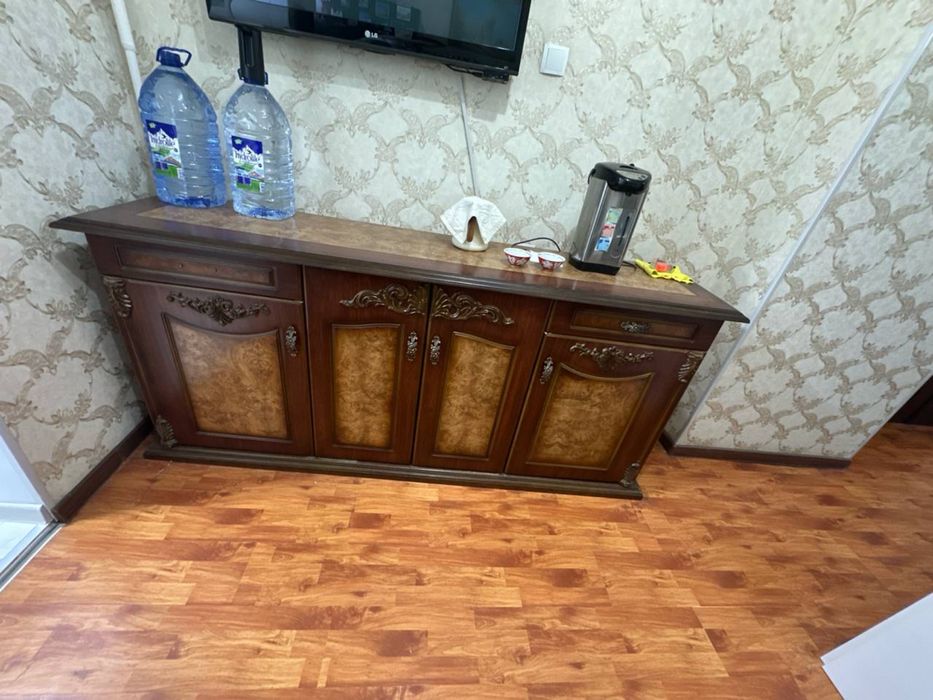 Камод( вместительный шкаф)