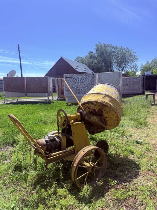Продам бетономешалку
