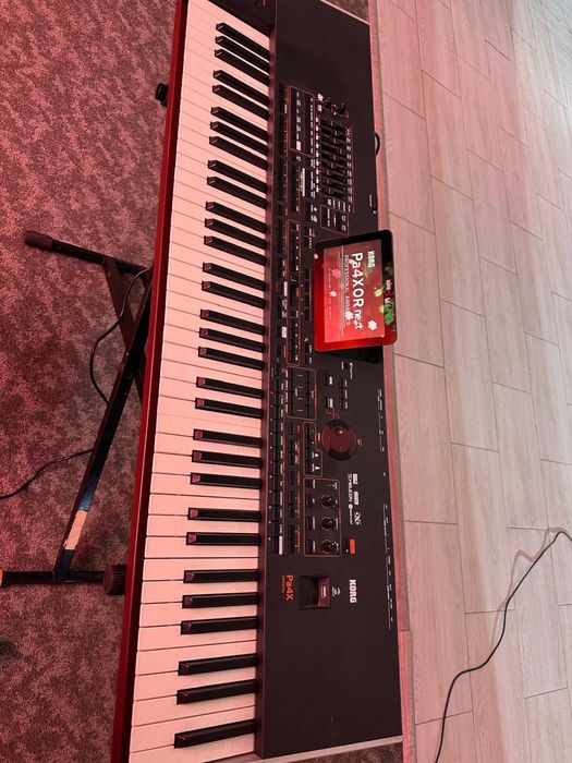 Korg pa4x oriental 76 key
