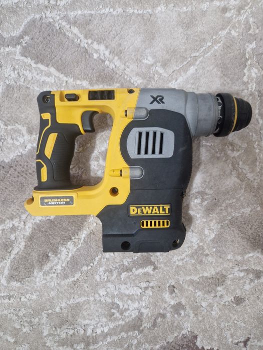 rotopercutor cu acumulator DeWALT 18V/20V MAX XR Brushless