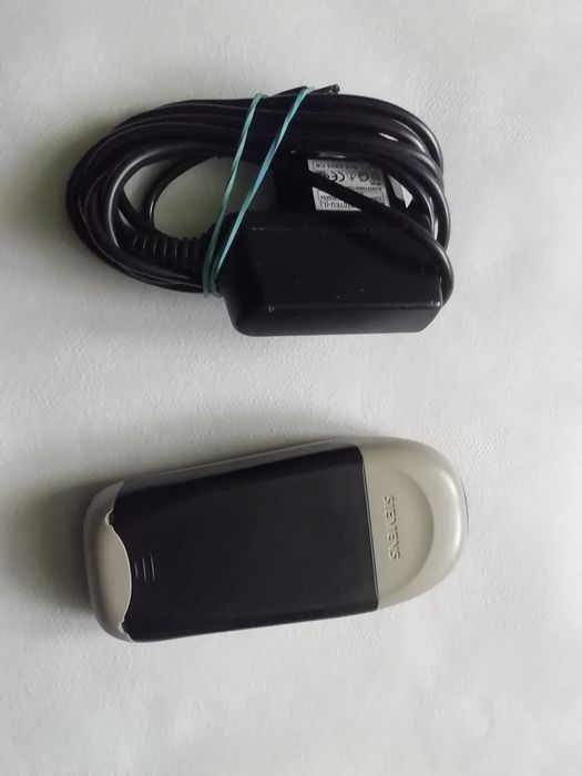 Лот от три броя ретро телефона