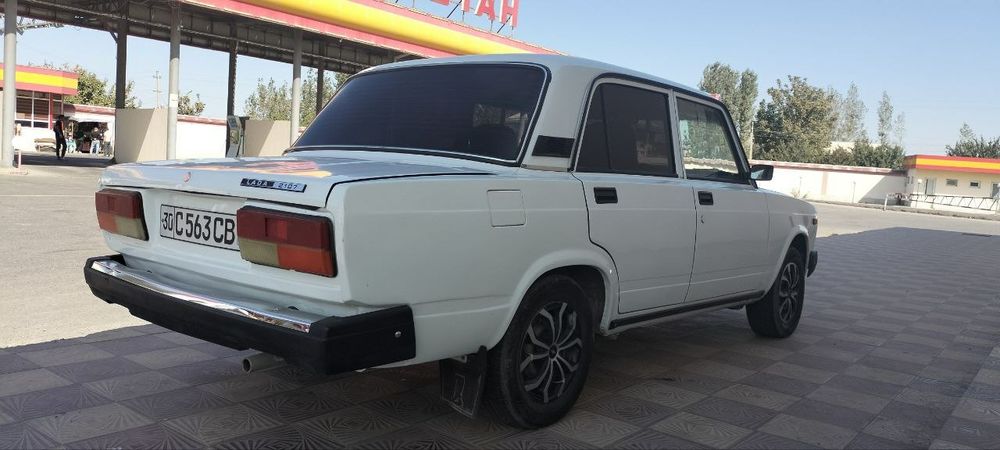 Baz 2107 metan gaz ijiktr mator xadovoy  zur.Zadni most zur. Karobka 5