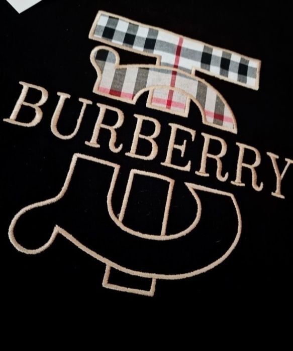 Bluza Burbbery negru intens,logo brodat, diverse nuante