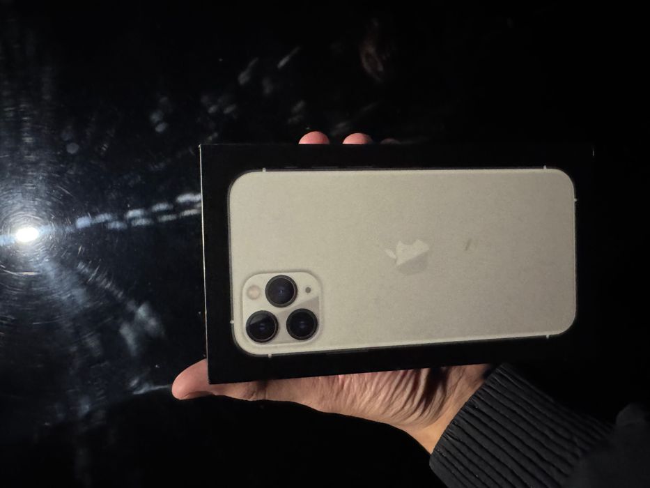 iPhone 11 pro продаю