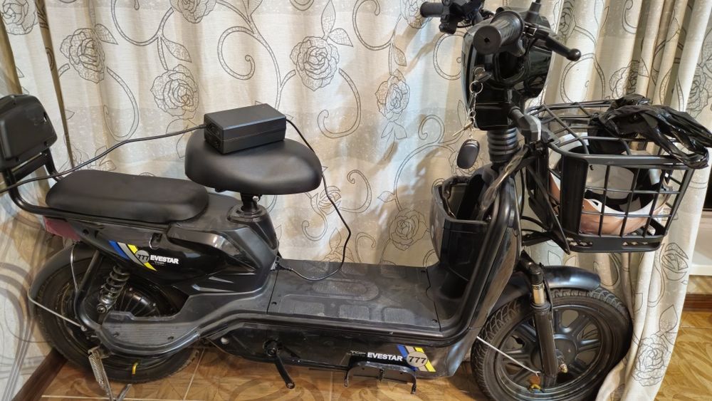 Продам электро самокат