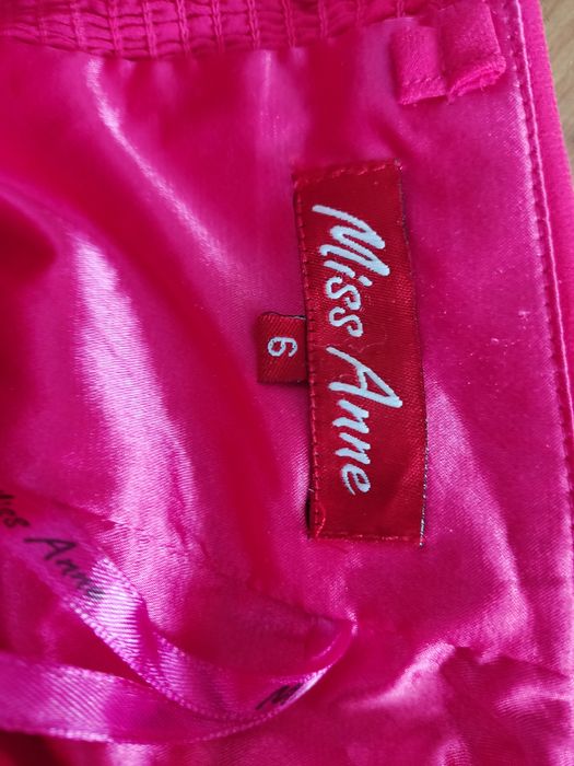 Прекрасна официална рокля - бижу