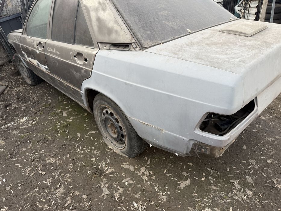 Авто разбор мерседес 190-124