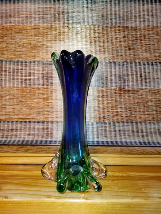 Ваза Мурано стъкло  Swung от Fratelli Toso Венецианско ръчно правено