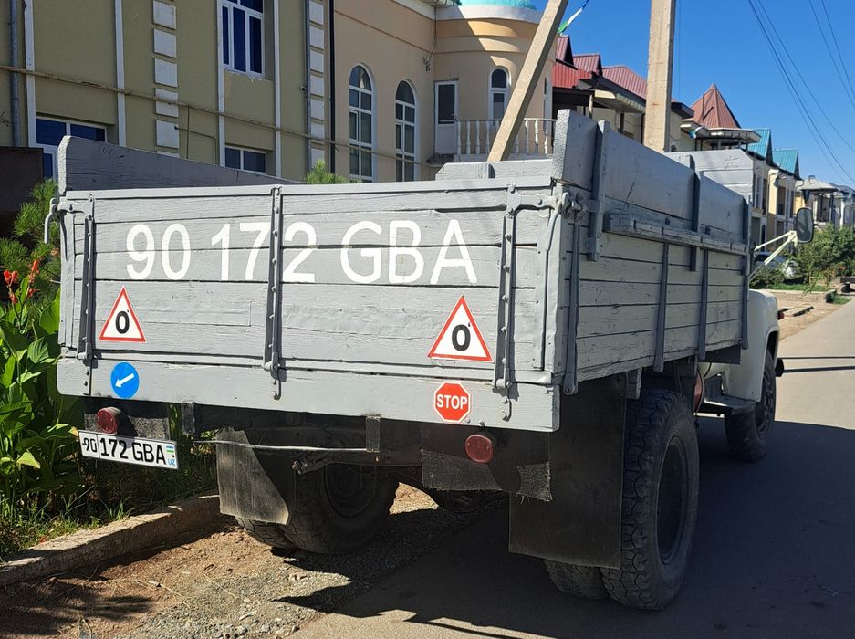 Газ 52 сотилади. Холати ало.