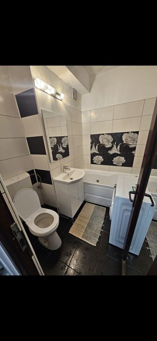 Vand Garsoniera zona Billa 32 mp