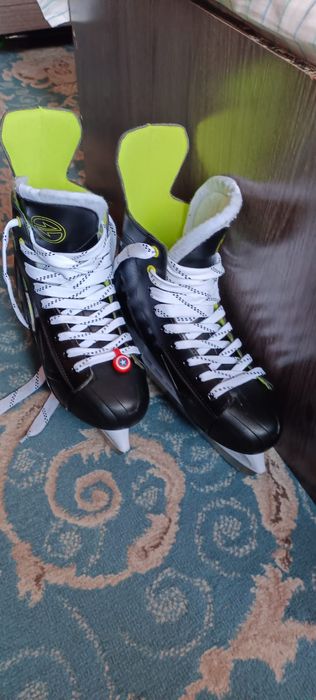 Коньки хоккейные 43Размер