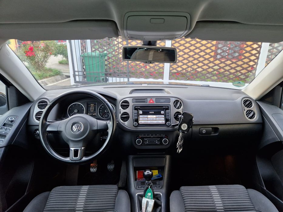 Vând Volkswagen Tiguan  an 2011