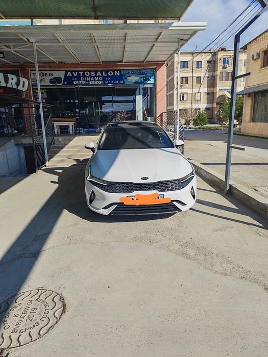 Прадаетса к5 панарама криша 2021/2022 год радное краска