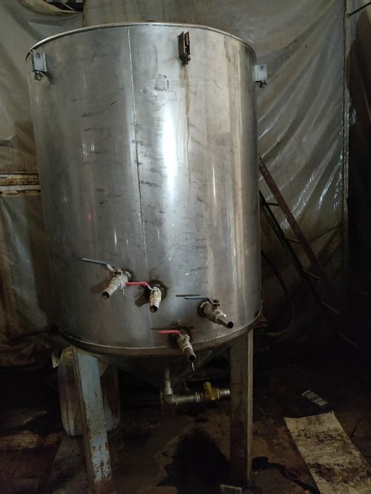 Ёмкость нержавейка 600 л.