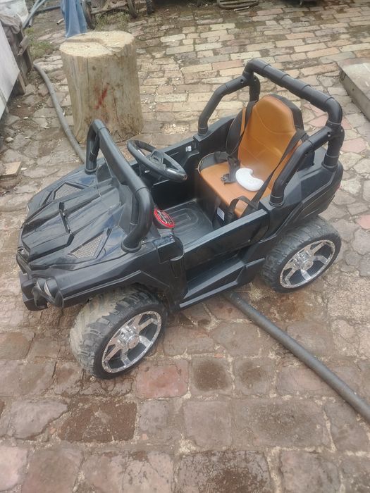 Детская электромашинка