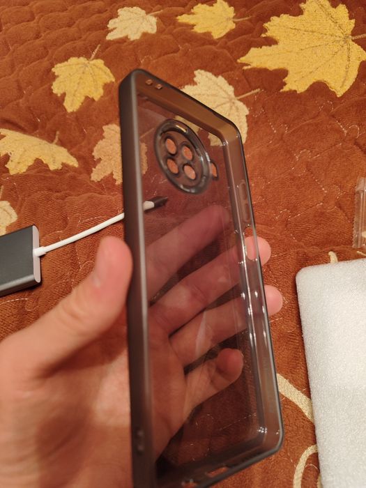 Продам чехол  Redmi Note 9t