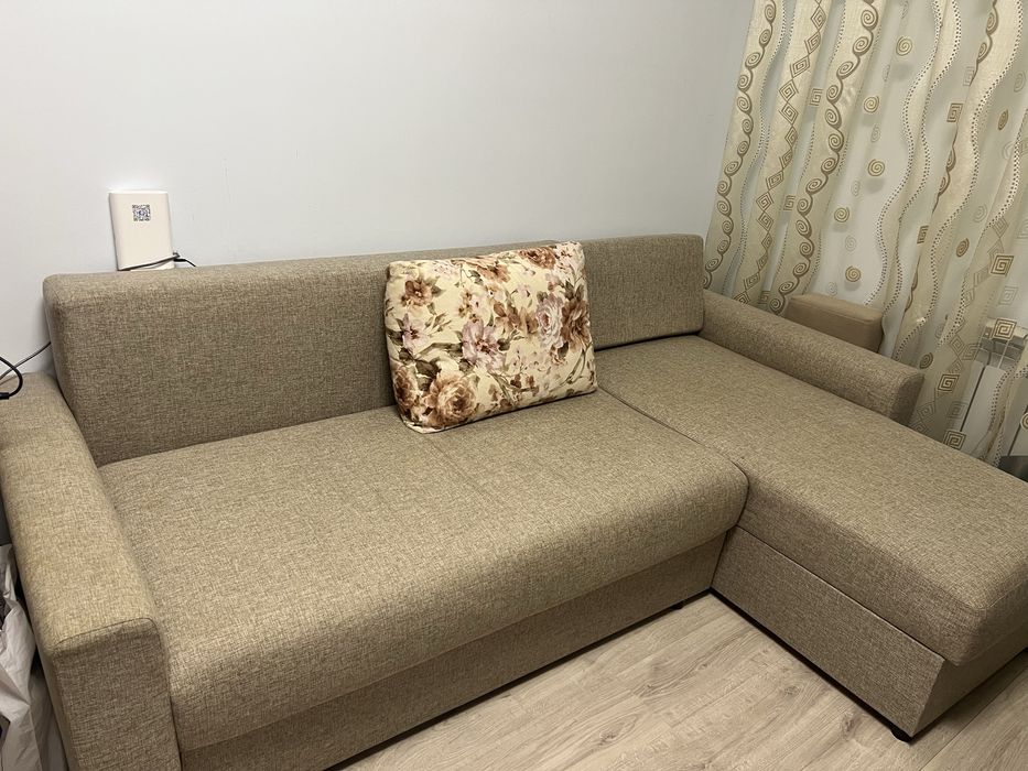 Диван угловой б/у, в хорошем состоянии
