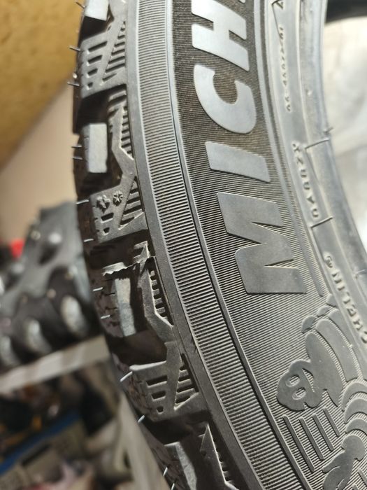 Резина michelin 215/55 17