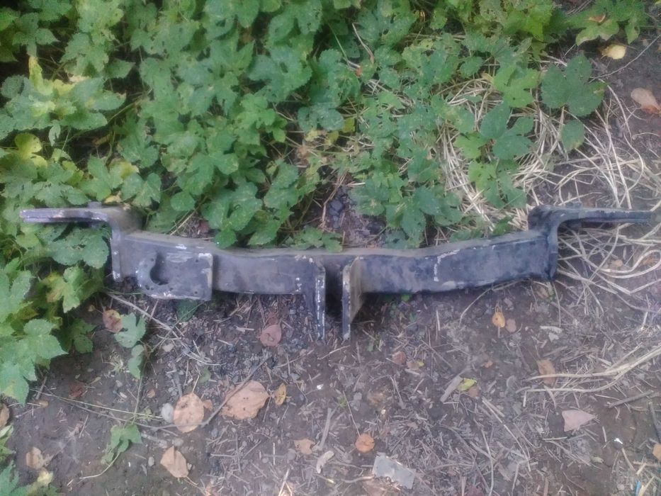 Фаркоп на Митсубиси Паджеро  2