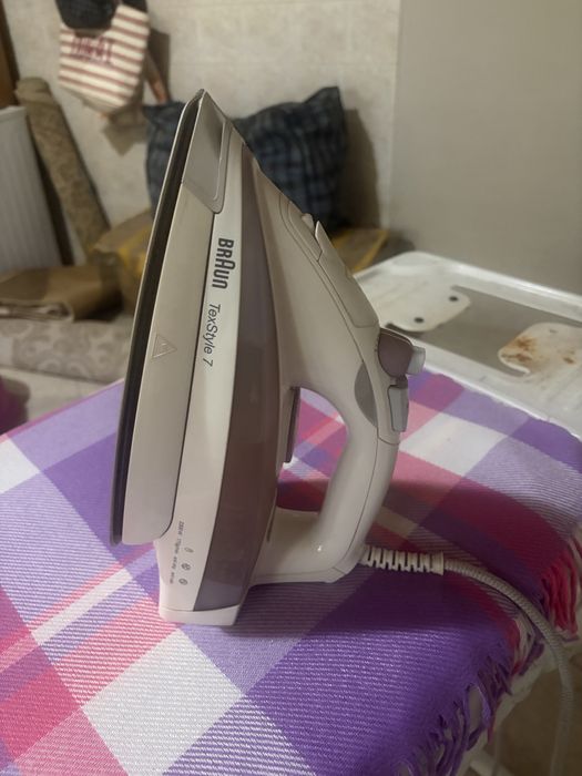 Продам Утюг Braun